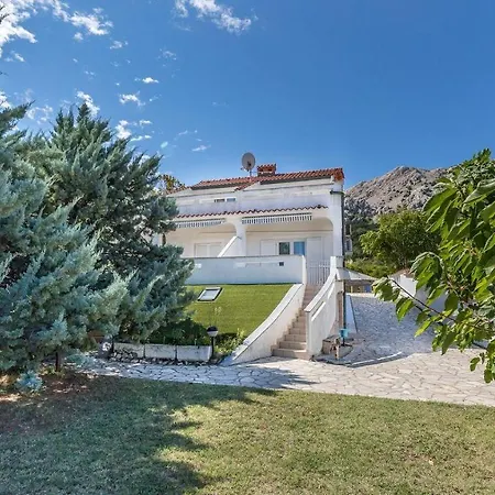 Grosse Terrasse Mit Meerblick, 200 Meter * Baska (Krk)