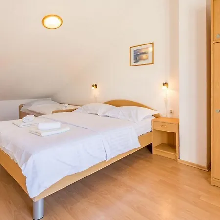 Grosse Terrasse Mit Meerblick, 200 Meter Сasa de vacaciones *