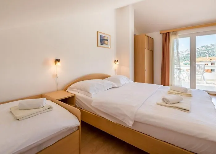 Grosse Terrasse Mit Meerblick, 200 Meter *